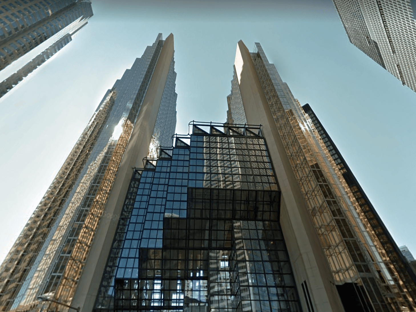 Oxford Properties and CPPIB seek to sell one of Toronto’s largest office buildings