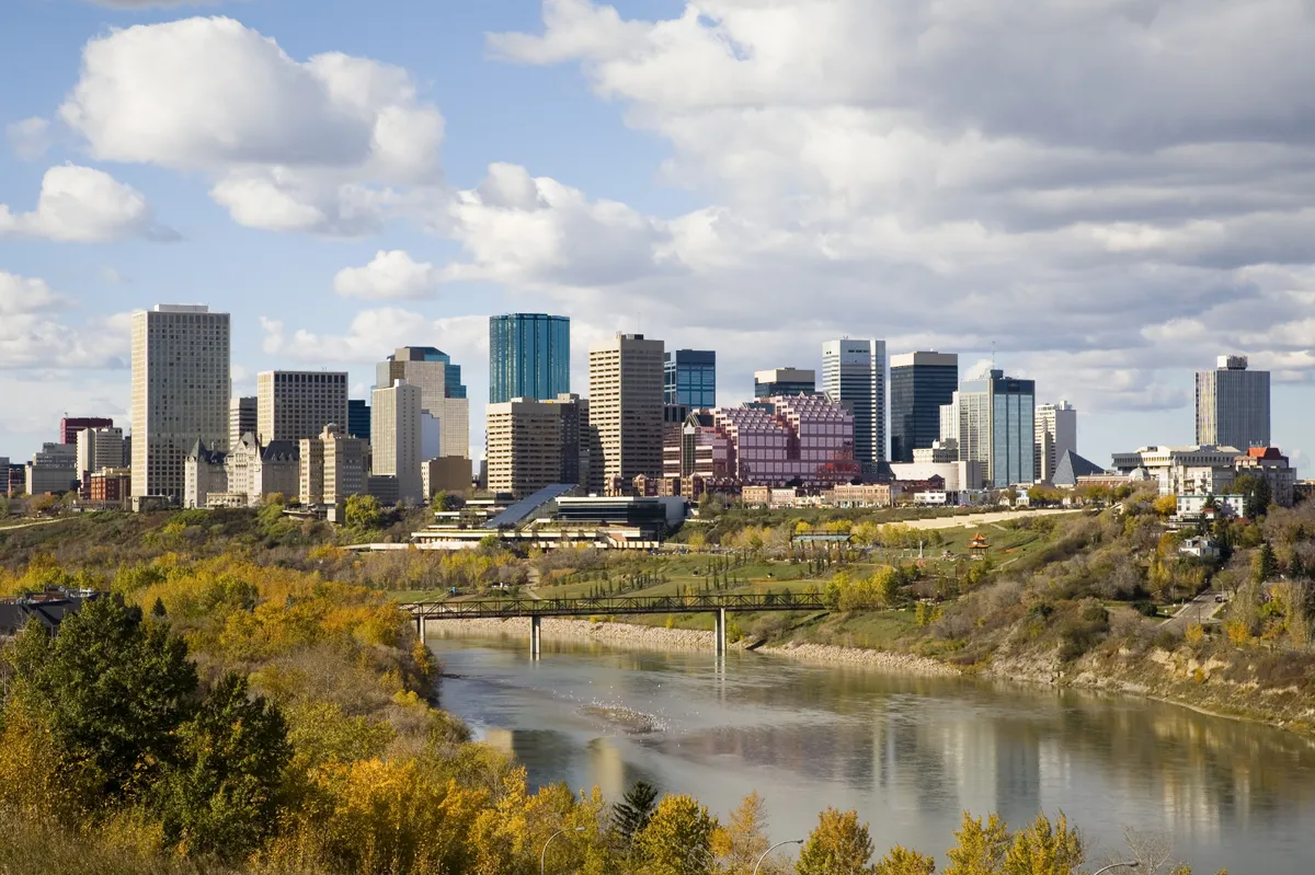 JVFF3MRYNBHP7DC2CXGLX2GDUM Commercial landlords invest in quality to keep older buildings competitive