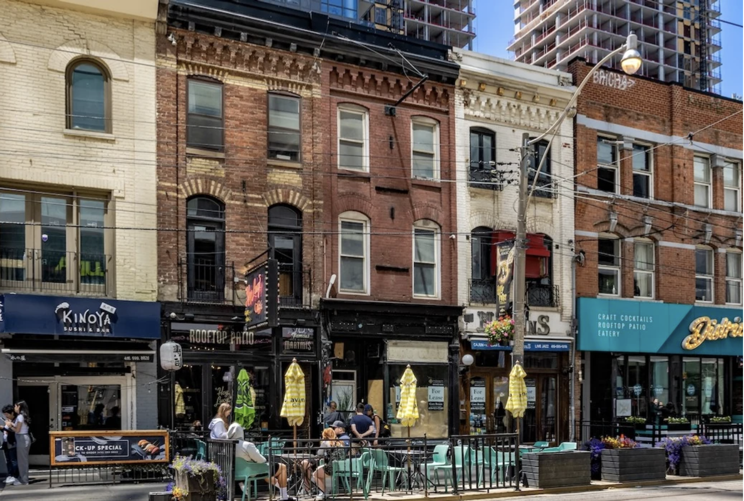 Toronto Restaurant Real Estate Putting A Squeeze On Owners