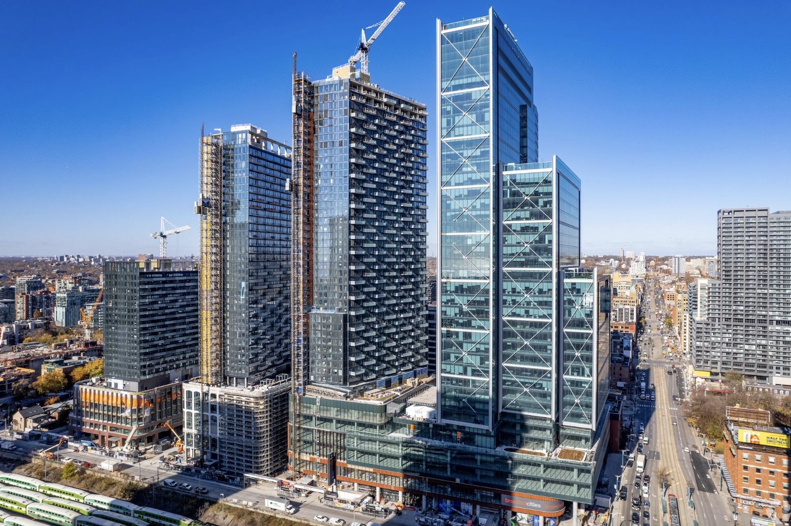 Знімок екрана 2024-03-05 о 18.40.51 Allied Properties REIT Takes $500 Million Loss Amid Writedowns