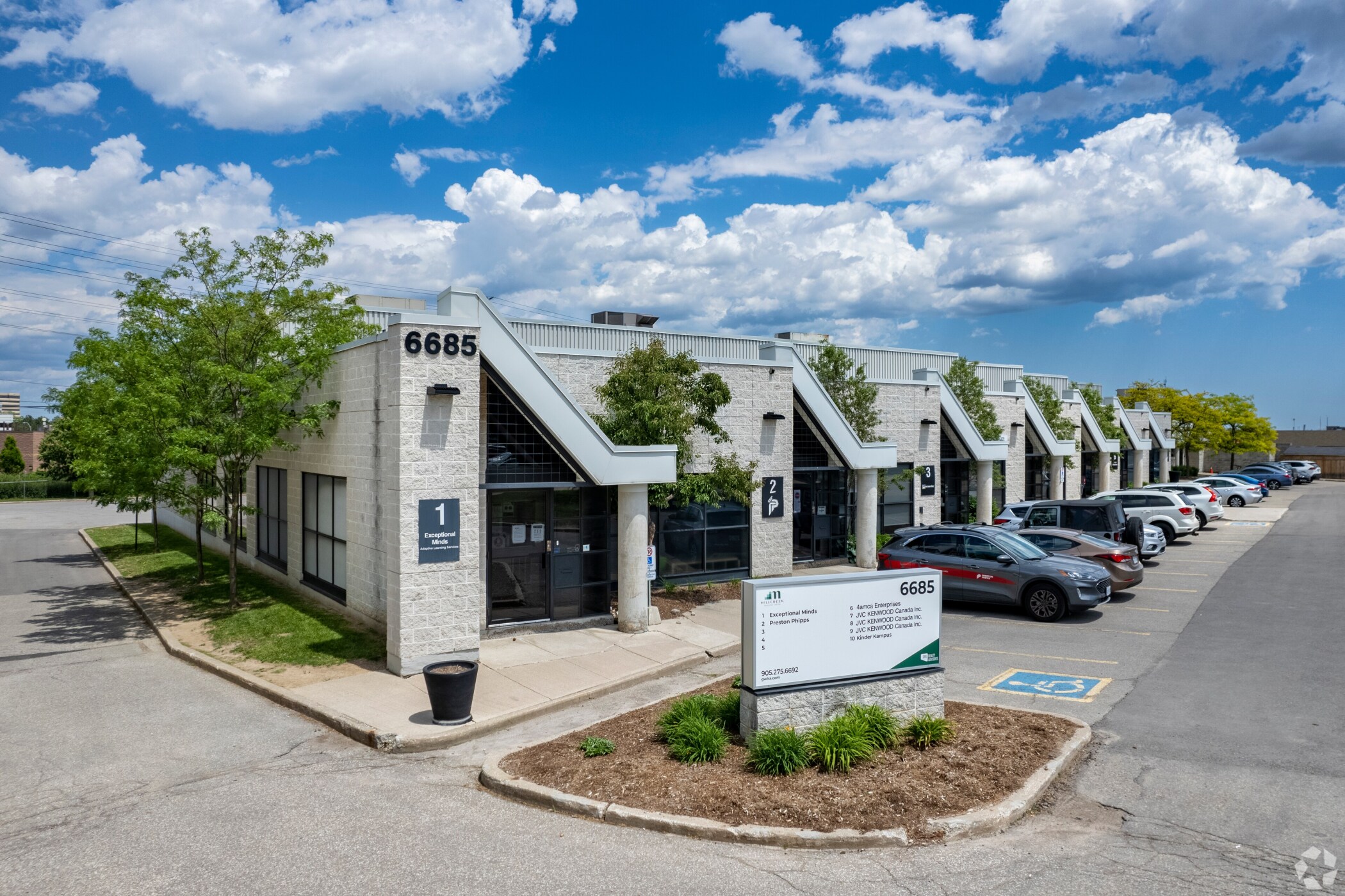 Soneil’s Purchase Of Millcreek Business Centre Gives Flex-industrial Sales In Mississauga A Needed Jolt
